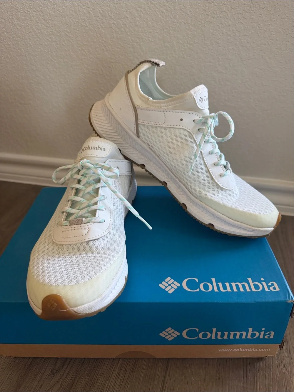 Columbia lightweight athletic
